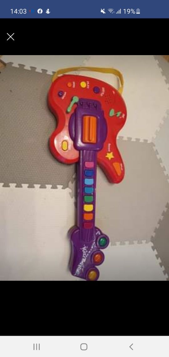 Gitara zabawka interaktywna 3+