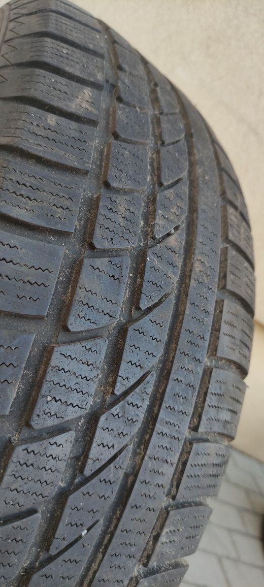 Opony zimowe 225/65/17 Hankook 2PN