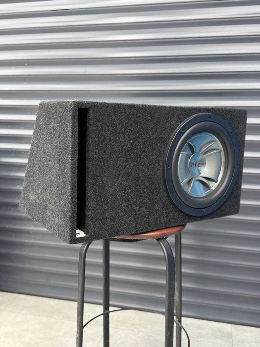Сабвуфер JVC  12 " в корпусе фазоинвертор
