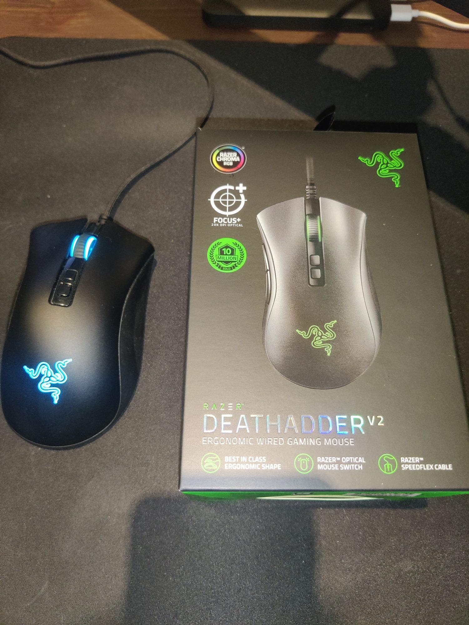 Razer Deathadder V2 - Rato Gaming RGB