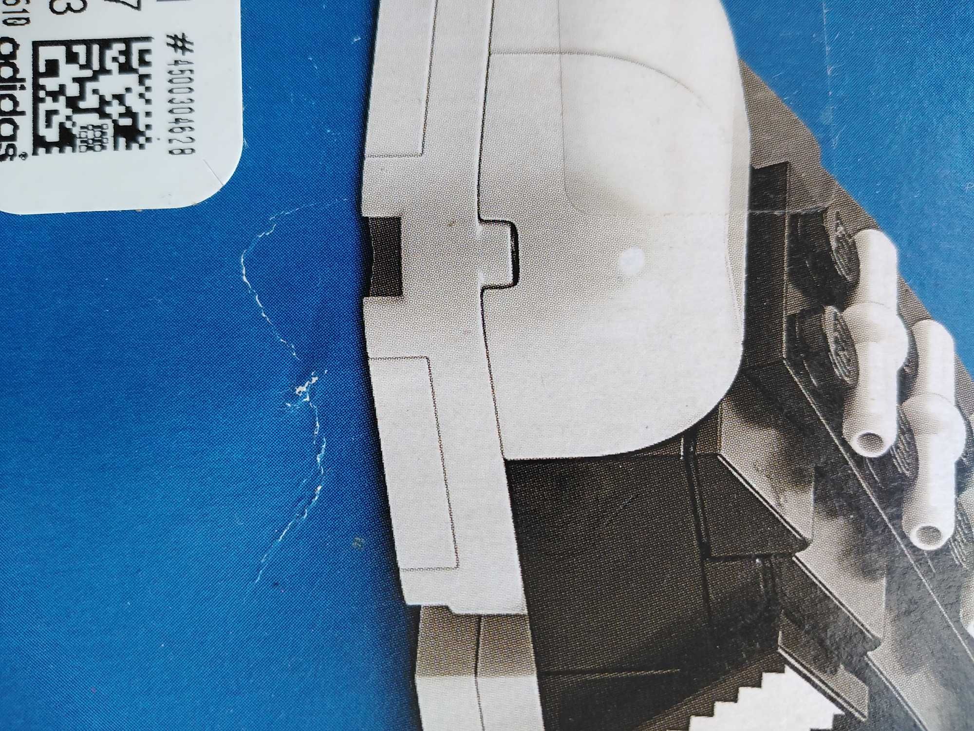 APENAS a Caixa Vazia Lego Set 40486 Adidas