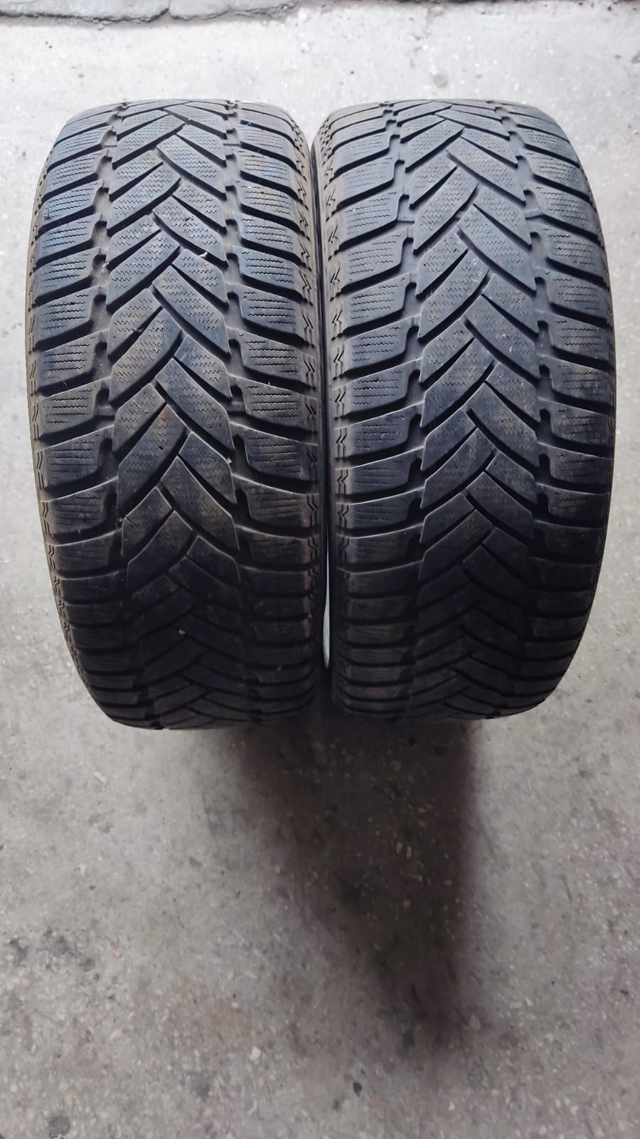 Продам зимові автошини Dunlop