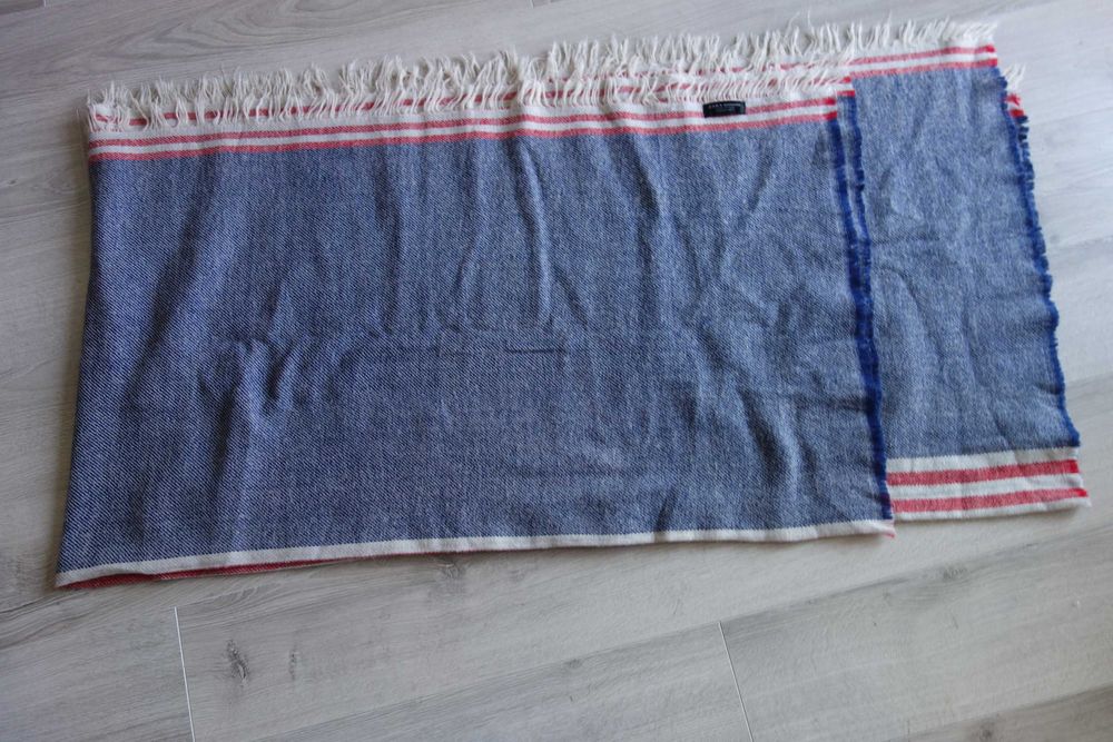 bardzo duży szal z frędzlami ZARA przytulny miękki  127 cm x 216 cm