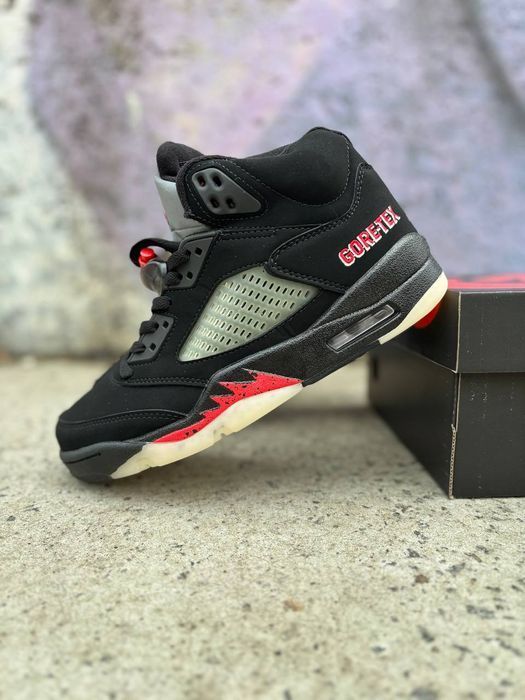 Кросівки чоловічі Nike Air Jordan 5 Off Noir Gore-tex 38-45розмір