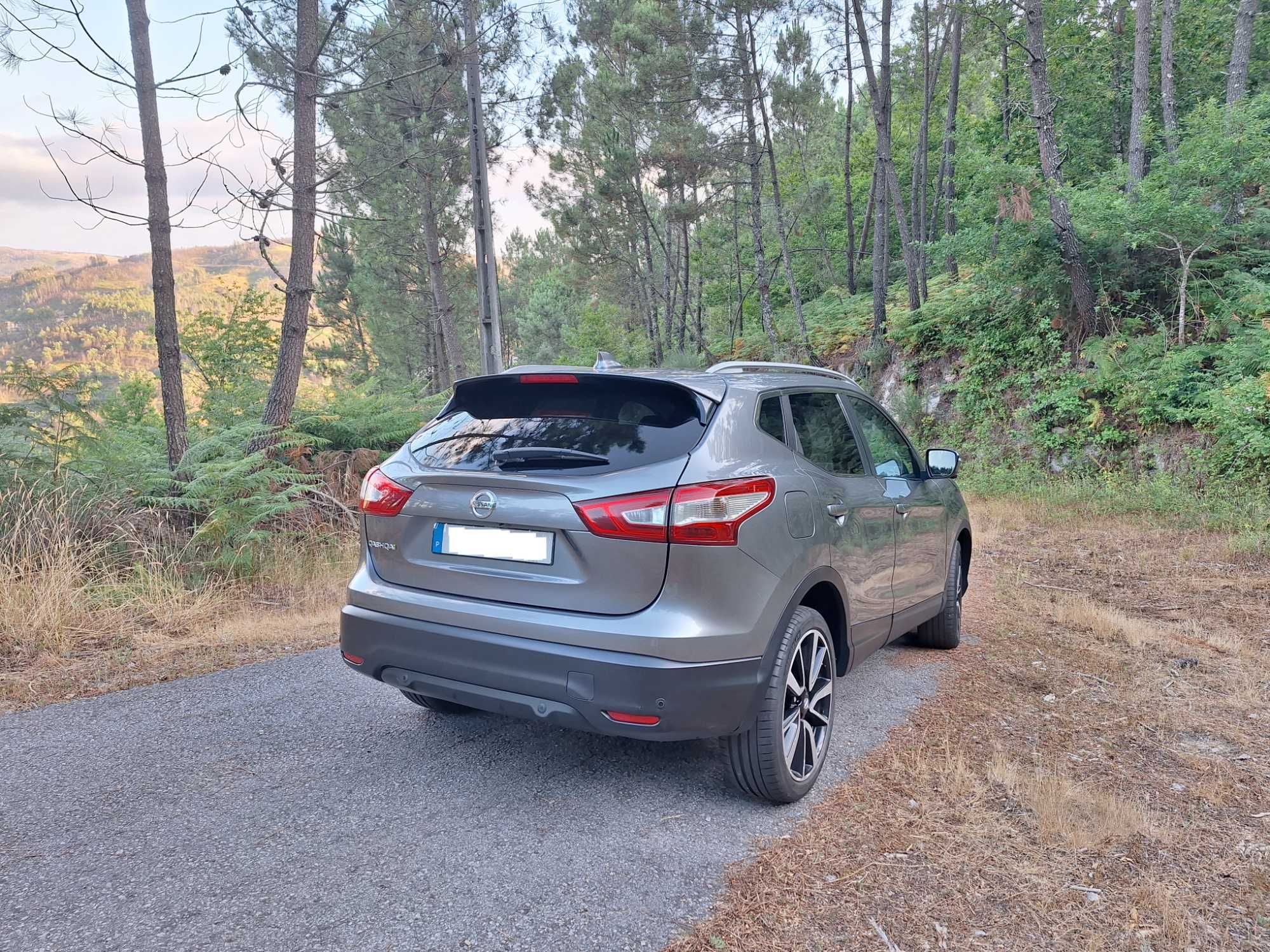 NISSAN QASHQAI Tekna Premium 1.6 dci 130cv "Full Extras"