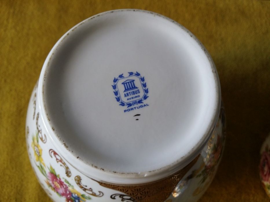 Potes decorativos Artibus