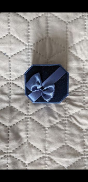 Подарункові коробочки для прикрас у асортименті