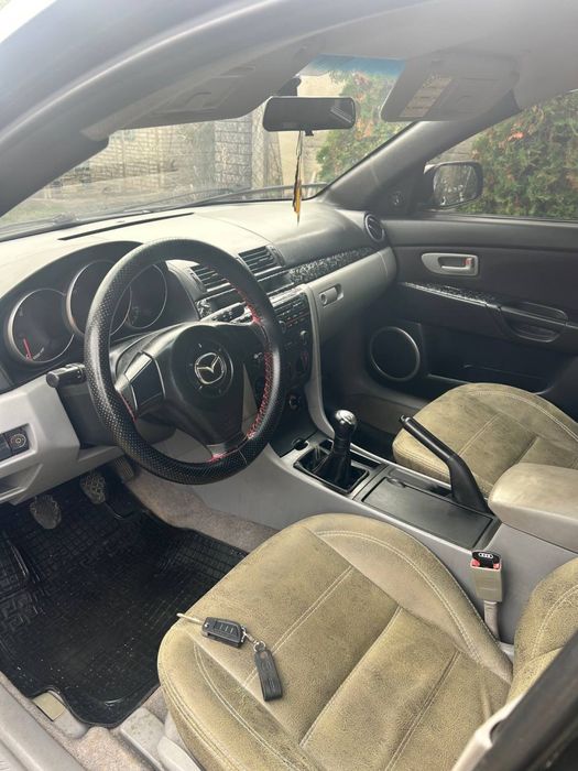 Здам в оренду авто Mazda 3 хечбек