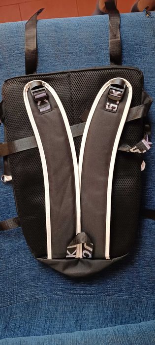 Mochila escolar com ligaçao usb e phones Dragon Ball Z Super NOVA