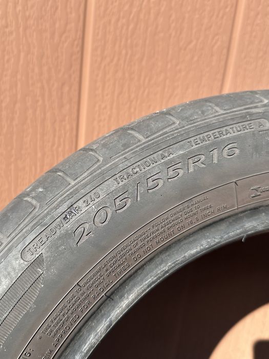 Opony dunlop 205/55R16