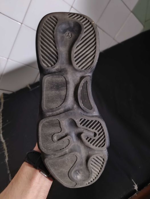 Жіночі зимове взуття