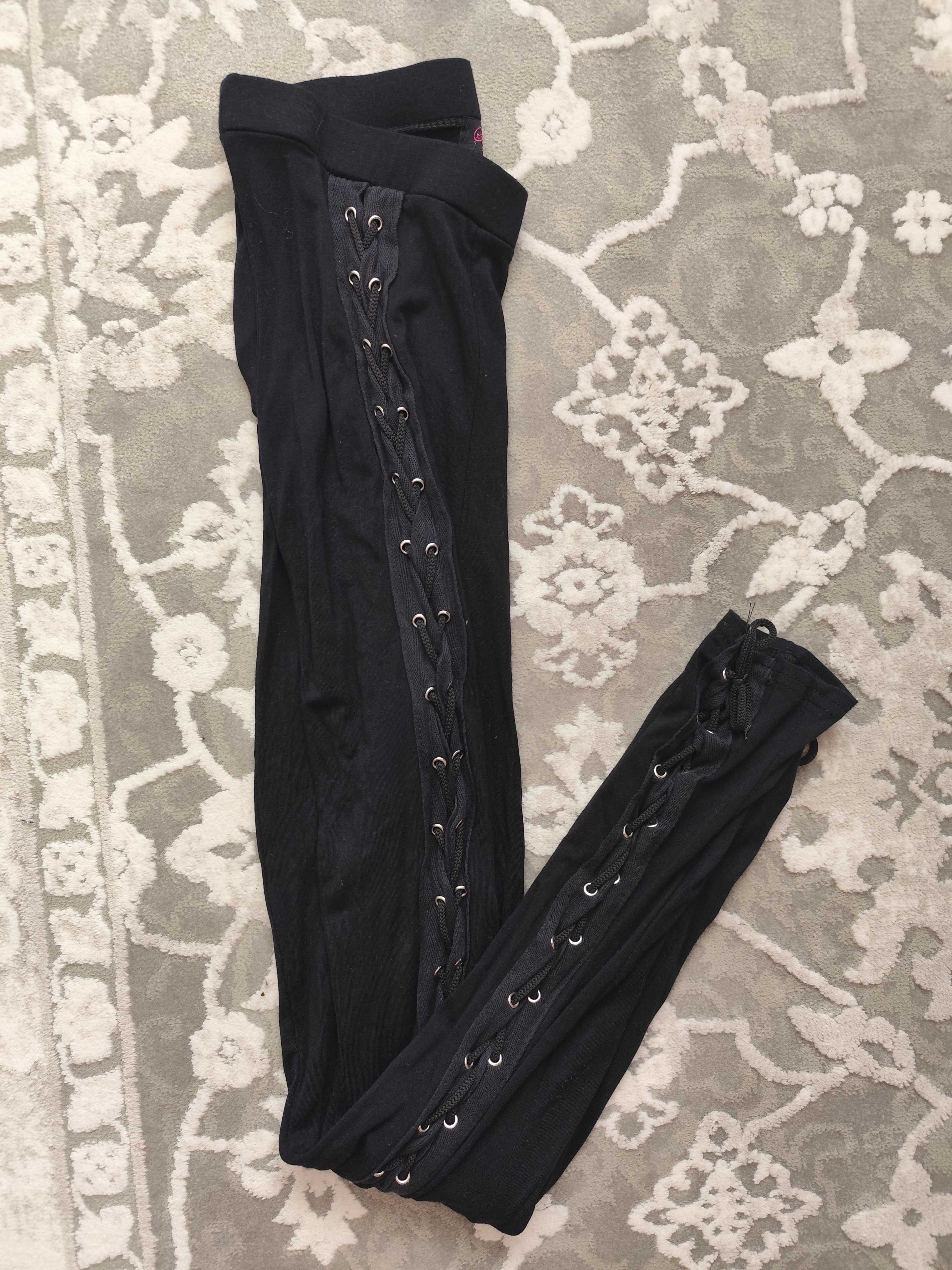 Czarne legginsy z wysokim stanem z wiązaniami Stylewise