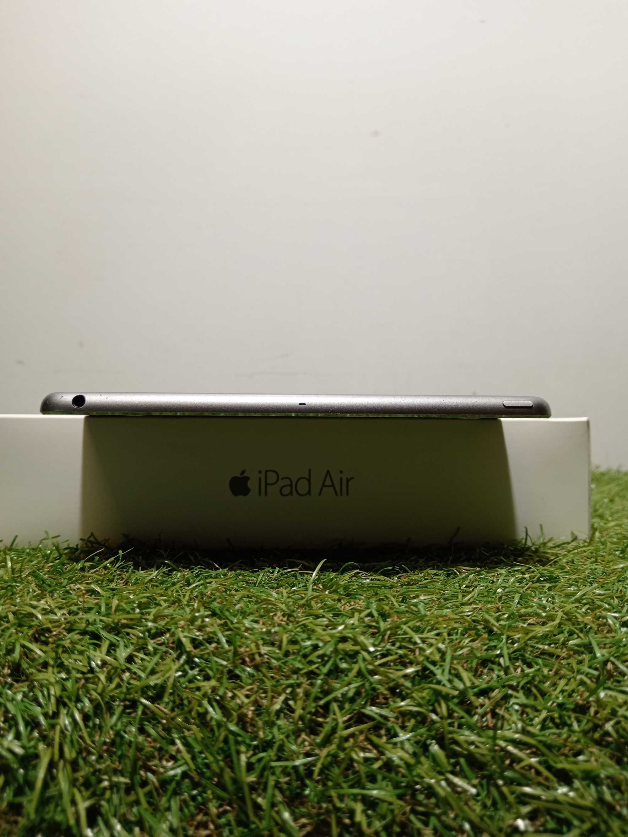 Apple iPad Air 1 (A1474/16 ГБ/Batt 85%) (9)