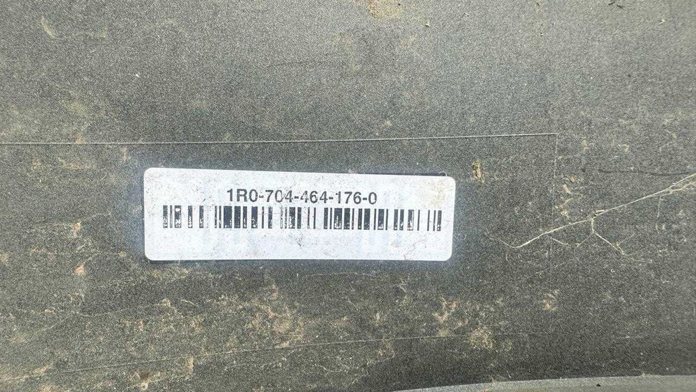 Клик заднього бампера  Volvo xc40 2017-2025 pp. 31449337