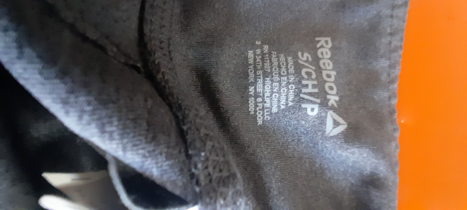 Calça desporto marca Reebok