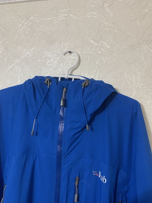 RAB Volt Jacket оригінальна чоловіча трекінгова куртка вітровка