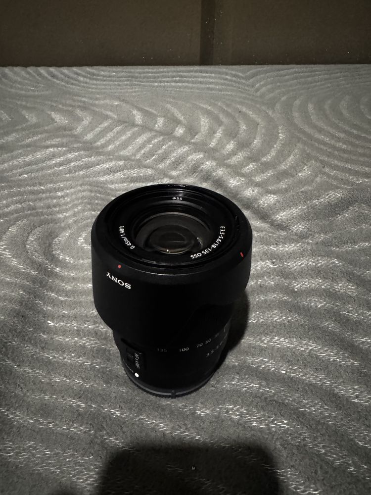 Obiektyw Sony E 18-135 F 3.5-5.6oos SEL18135 jak nowy