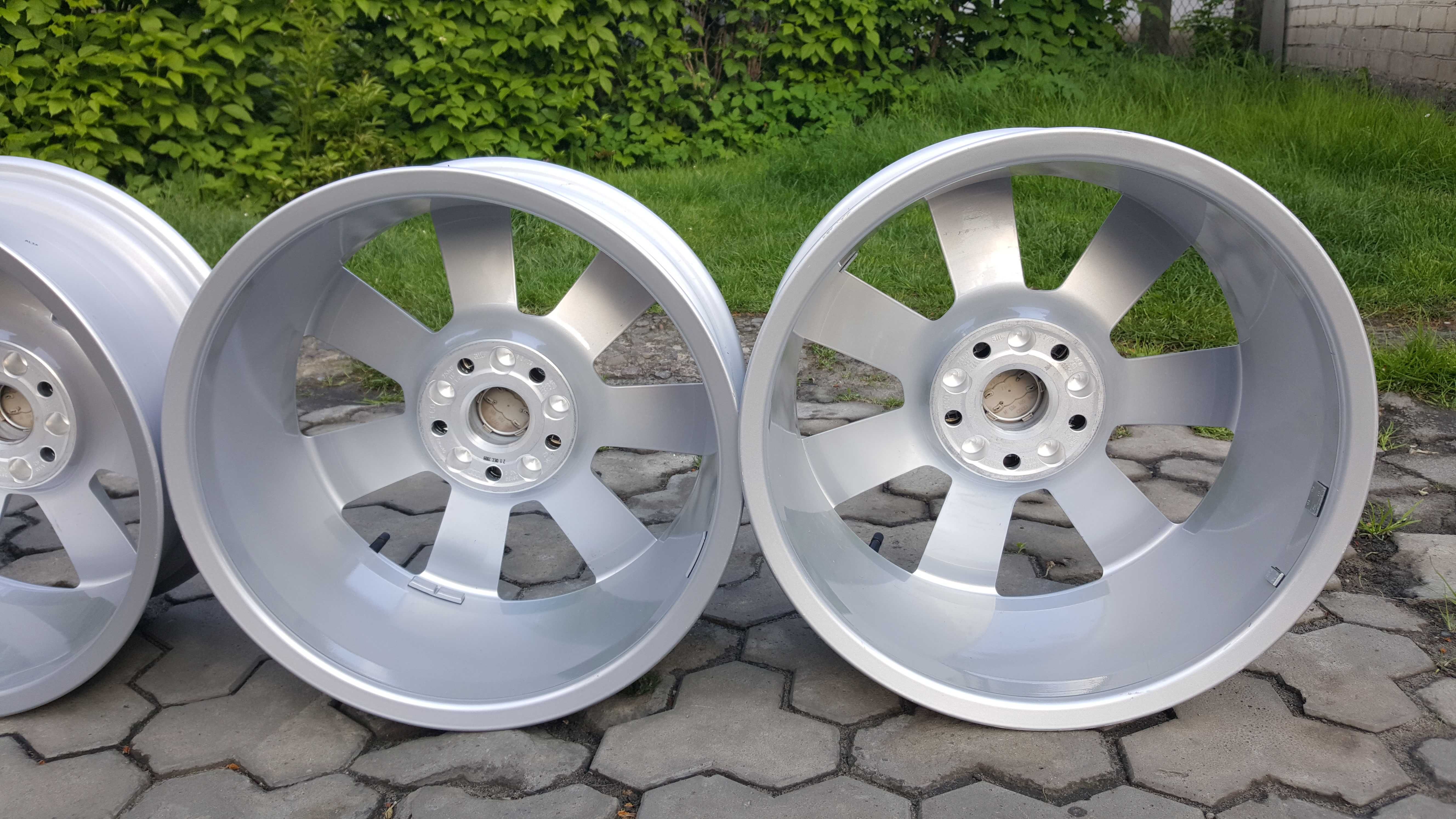 Новий комплект оригінальних дисків R17 Ауді А4,А6С6,С4,С5,VW