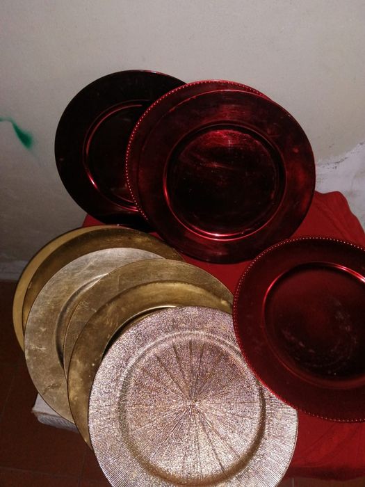 Pratos decorativos usados