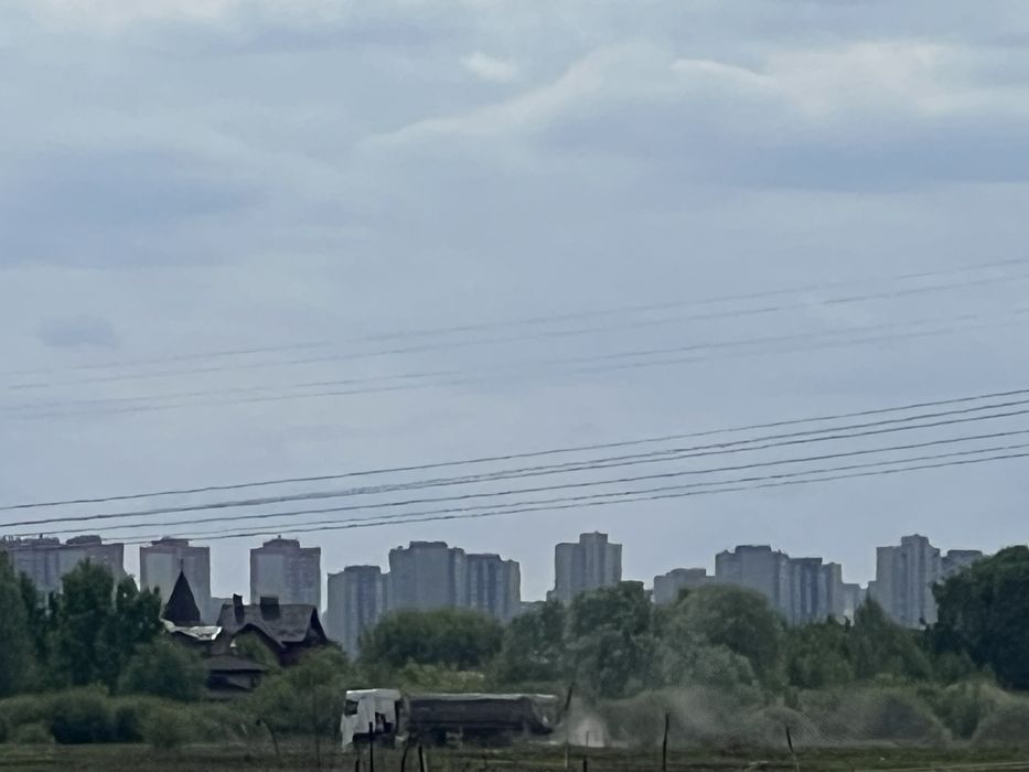Пр зем 12с в самом селе Зазимье возле озера