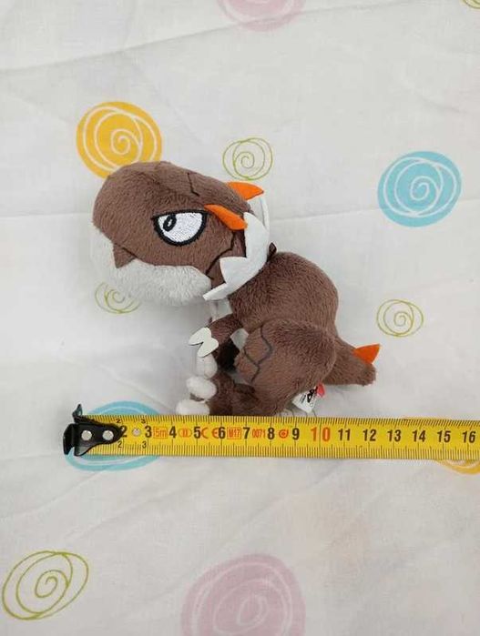 pokémon peluche Tyrunt da banpresto / bandai