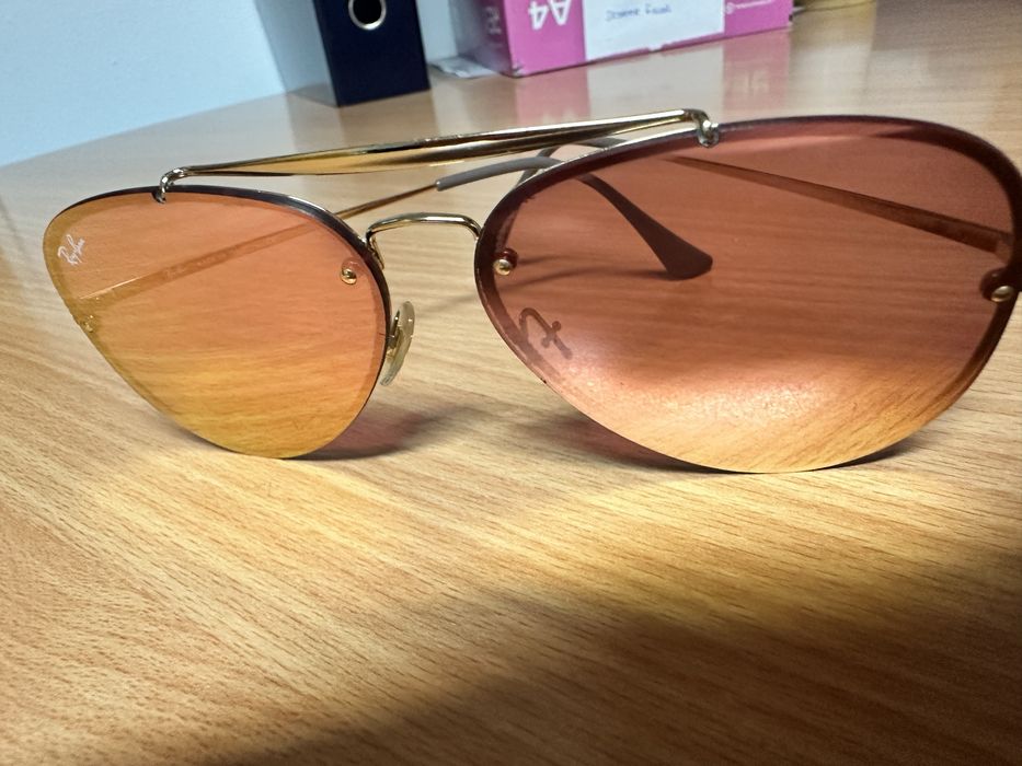 Vendo Oculos de Sol Ray Ban em tom tosa e dourado