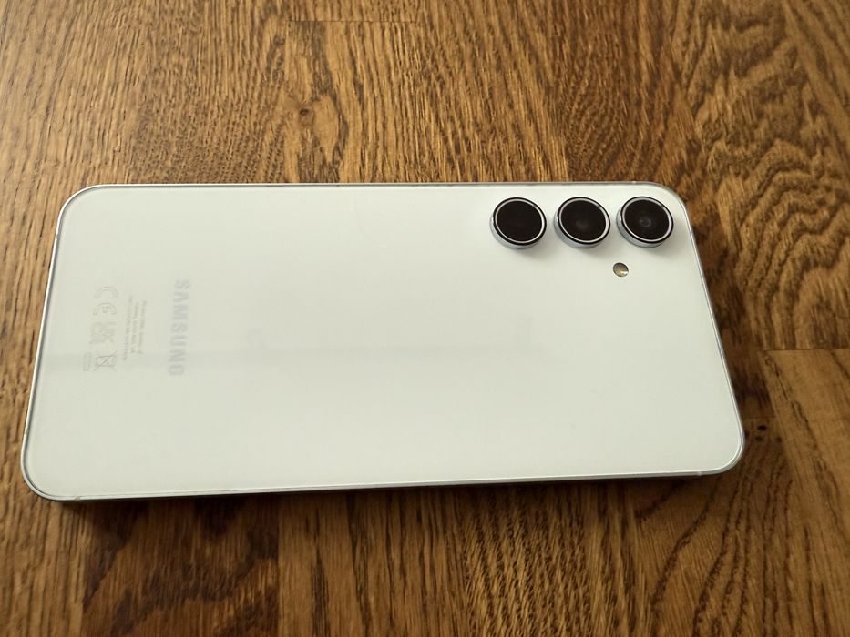 Самсунг А55 5G  8/256 G