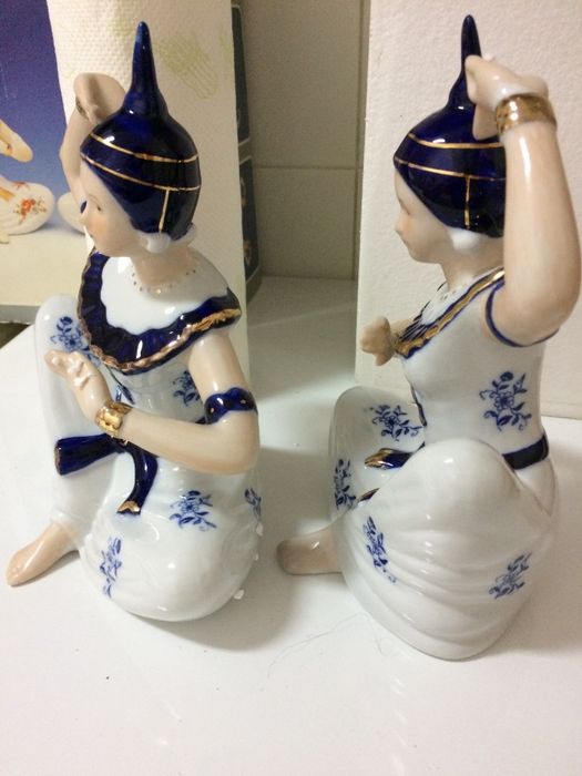 Figuras em porcelana chinesa, pintadas á mão