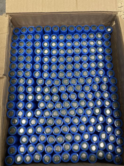 Елементи Tesla 21700 Нікелевий плюс Акамуляторні батареї батарейки