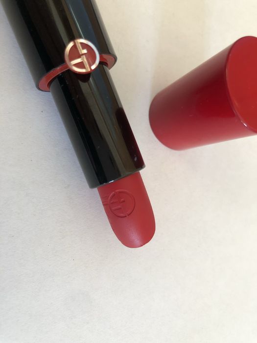 czerwona pomadka Rouge d’ Armani