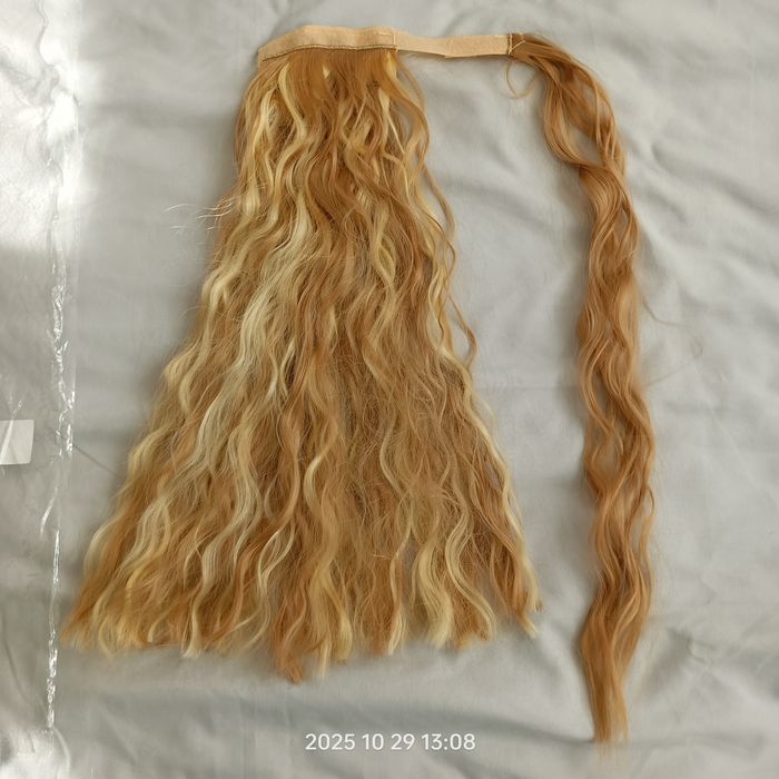 Doczep do włosów, do kucyka.