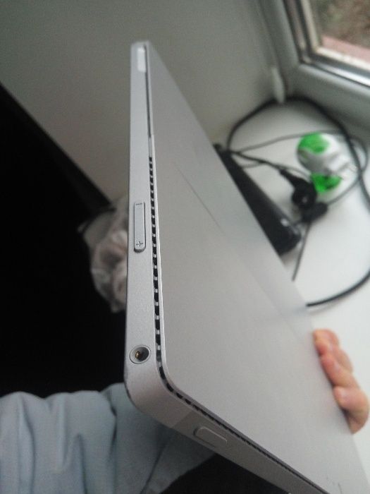 Акум 8 год Microsoft Surface Pro 5 - 8/256GB / Intel Core i5