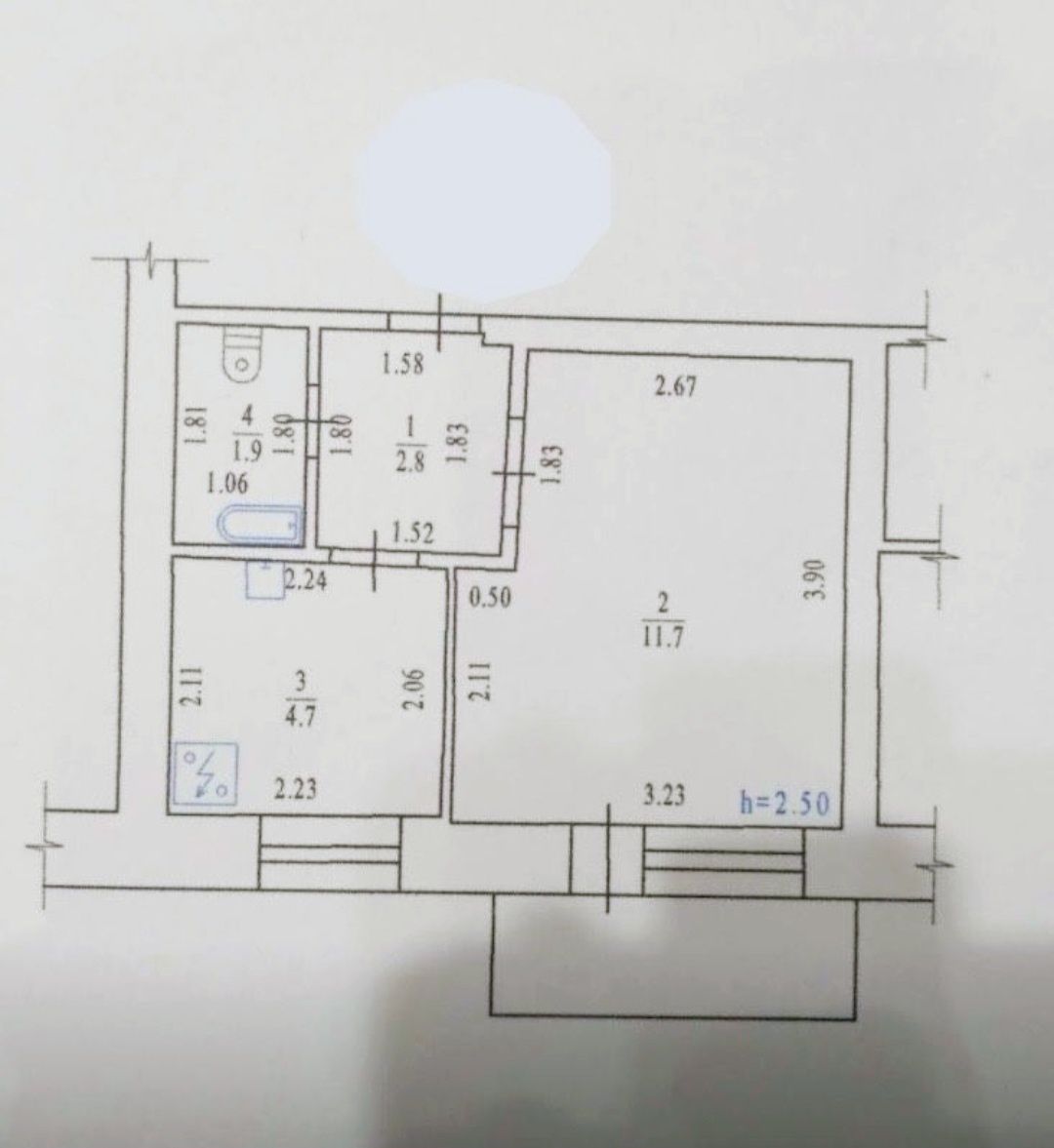 Продам 1 кімнатну малогабаритку,рн Алмазний,торг