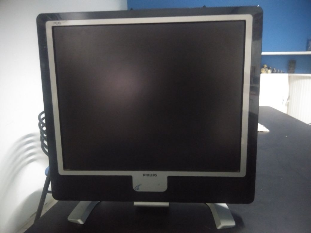 Monitor Philips LCD 190x6