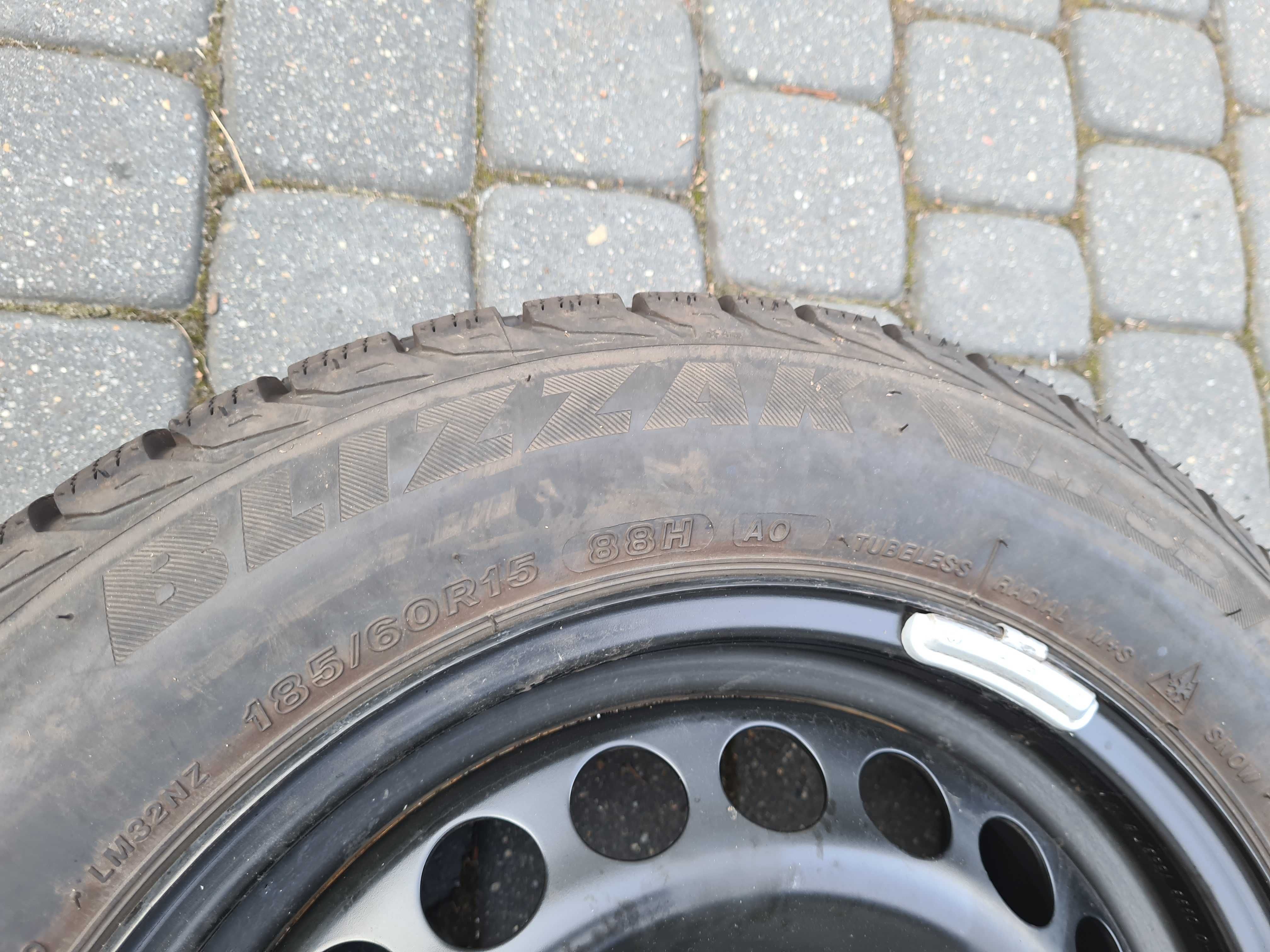 JAK NOWA Opona Bridgestone Blizzak LM-32 - 185/60/15 - 2020R