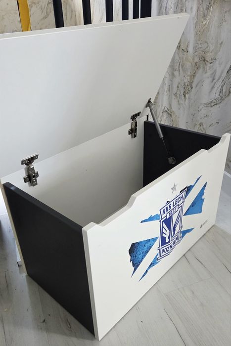 Komplet 5  mebli Lech Poznań