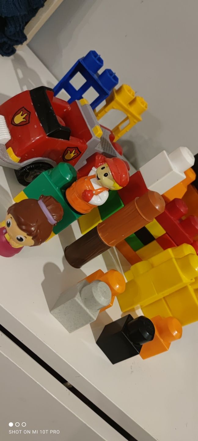 Megablocks mega bloks Fisher price klocki auto ludziki