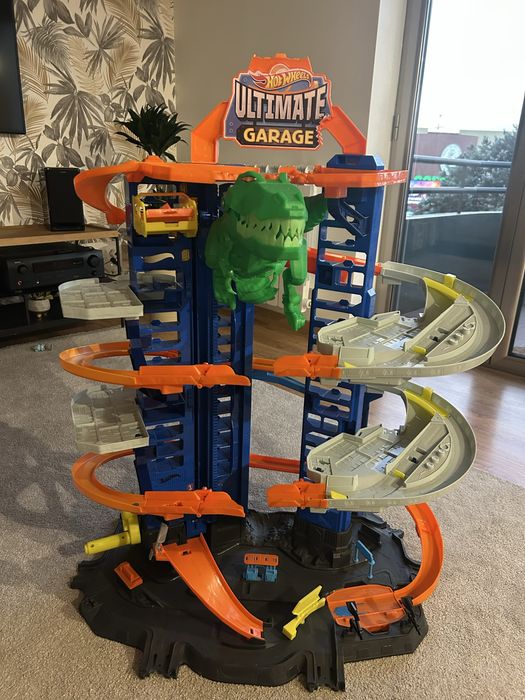 Hot Wheels Ultimate Garage
