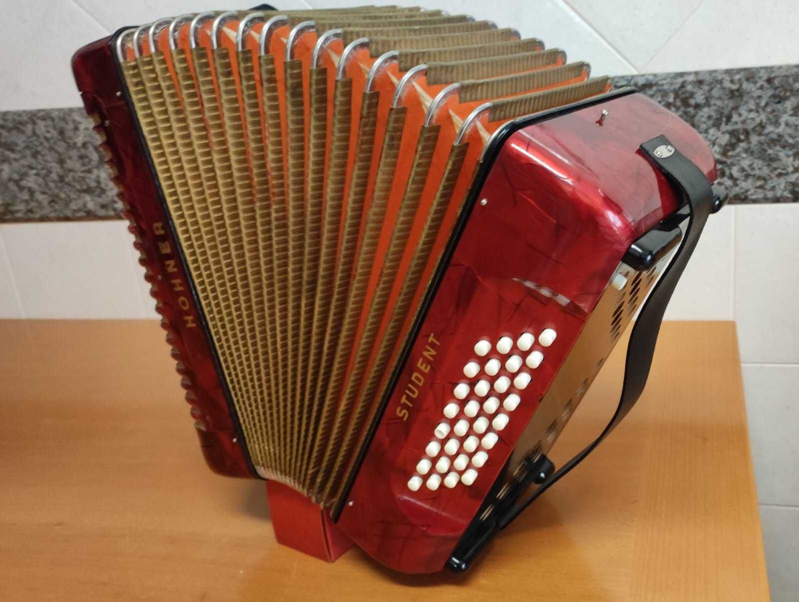 Acordeão Hohner Student à Segunda Voz - Acordeon