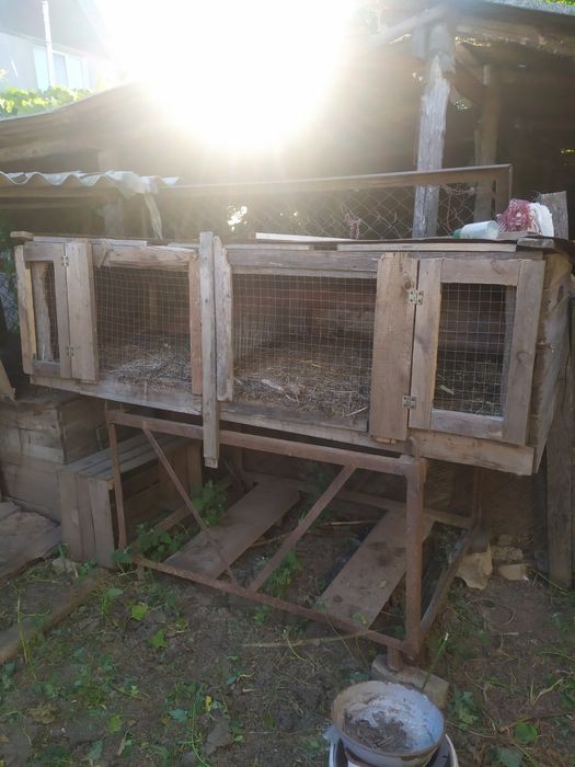 Продам кролятники.