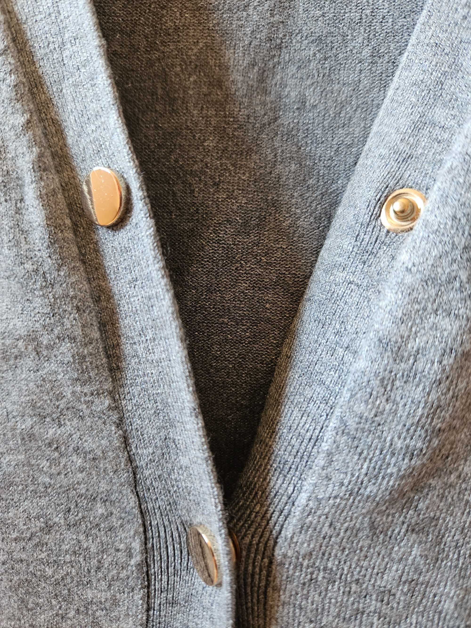 Casaco malha cinzento, botões dourados - ZARA tamanho M