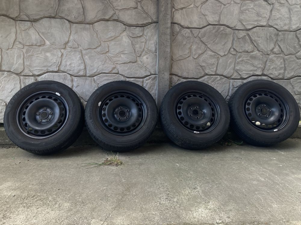 Комплект оригінальних колес VAG Dunlop Sport Blue Response r16