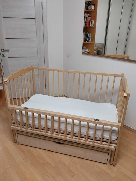 Ліжко дитяче з матрацом