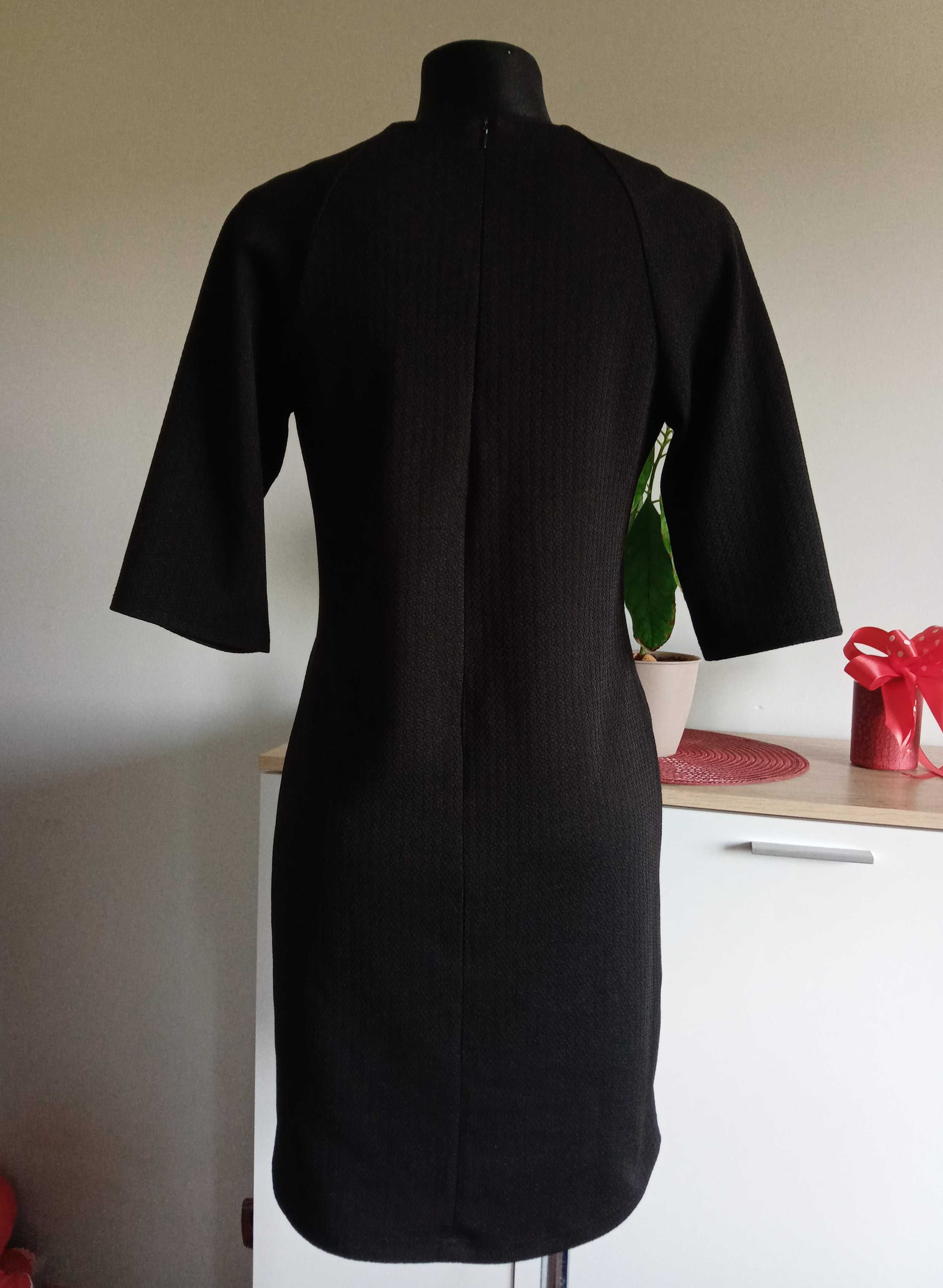 Nowa czarna prosta biurowa sukienka rozmiar S elegancka ozdobny zamek