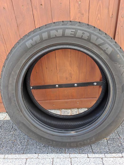 Opony zimowe Minerva 225/55/R18