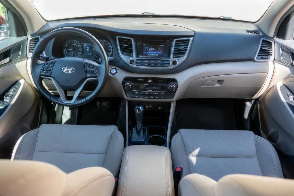 Hyundai Tucson Limited      2017