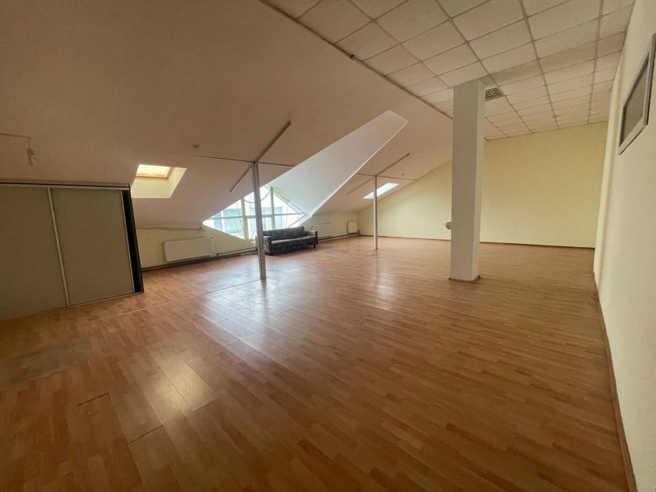 Продаж приміщення під офіс в БЦ Човен