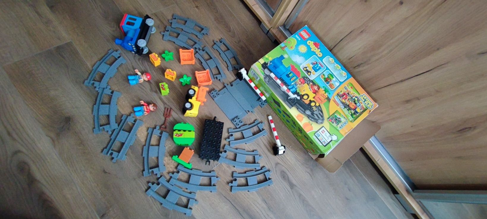 LEGO Duplo 10810 Lokomotywa tory kolejowe klocki przejazd 2-5