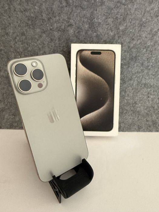 Troco/Vendo IPhone 15 Pro Max Natural Titanium 256GB Fatura e garantia