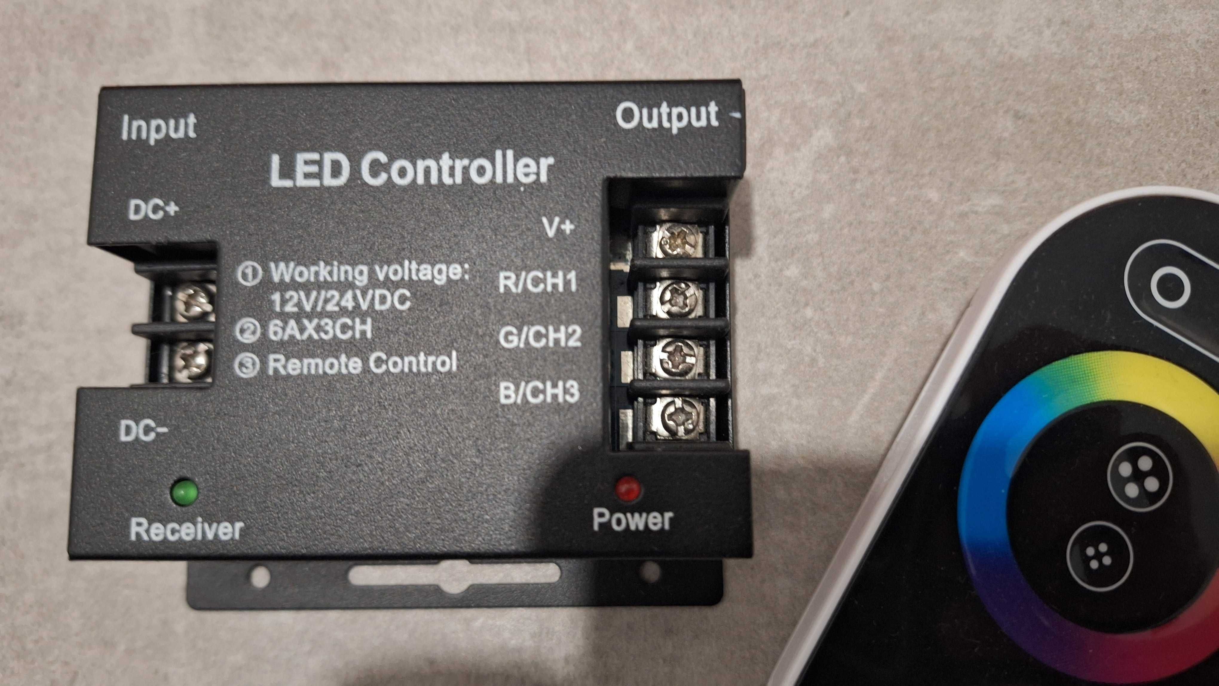 Controlador de fitas LED a 12 ou a 24V. Fitas de LED RGB
